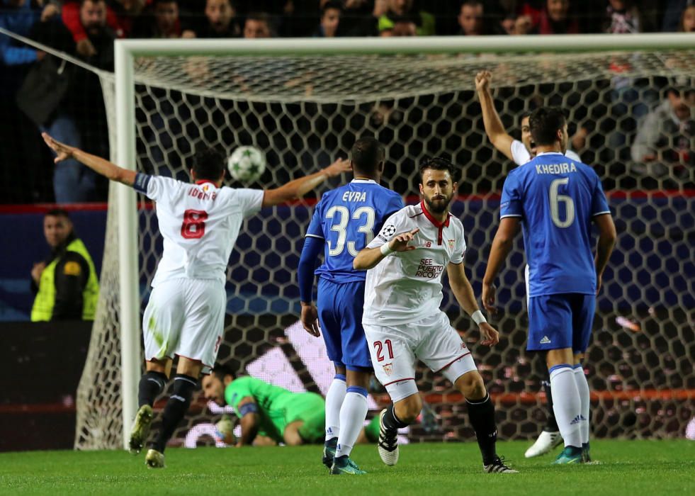 Imágenes del partido entre Sevilla y Juventus.