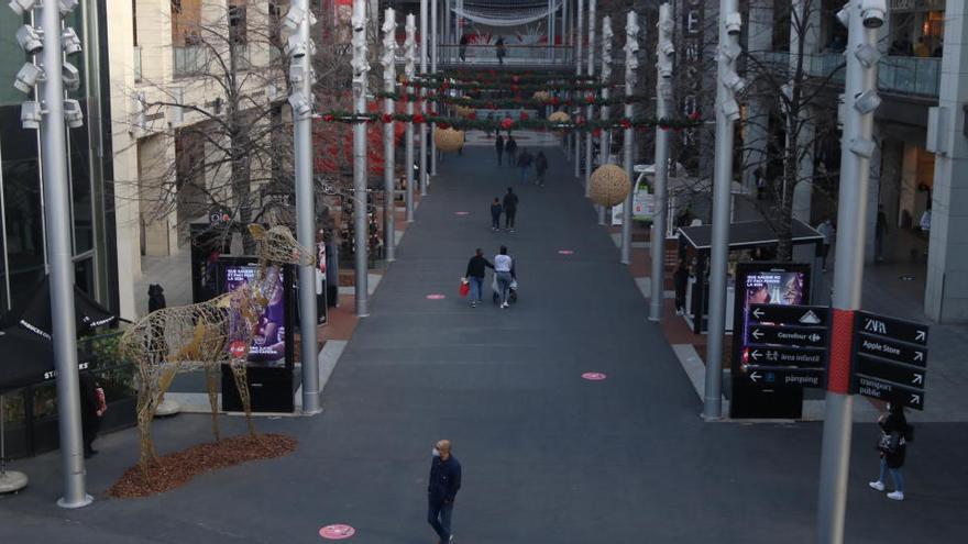 Centre comercial La Maquinista tancat per les restriccions per frenar l&#039;expansió de la covid-19 a Catalunya