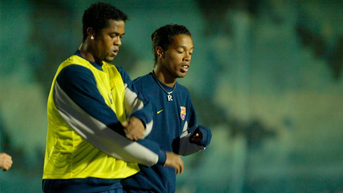 Kluivert, se queda con Ronaldinho
