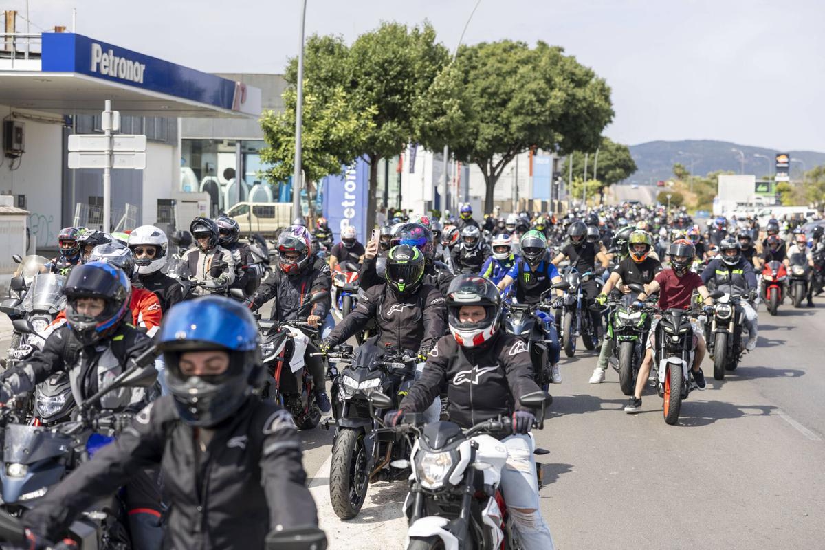 La décima edición de la Ruta Memorial Luis Salom ha congregado a algo más de 3.000 aficionados a las motos