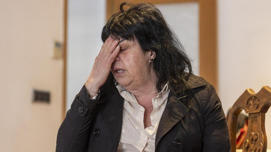 Toñi Montserrat, ciega y con un hijo menor, al borde del desahucio en Alicante