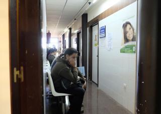 La falta de citas presenciales en los centros de salud de Zamora irrita a los usuarios