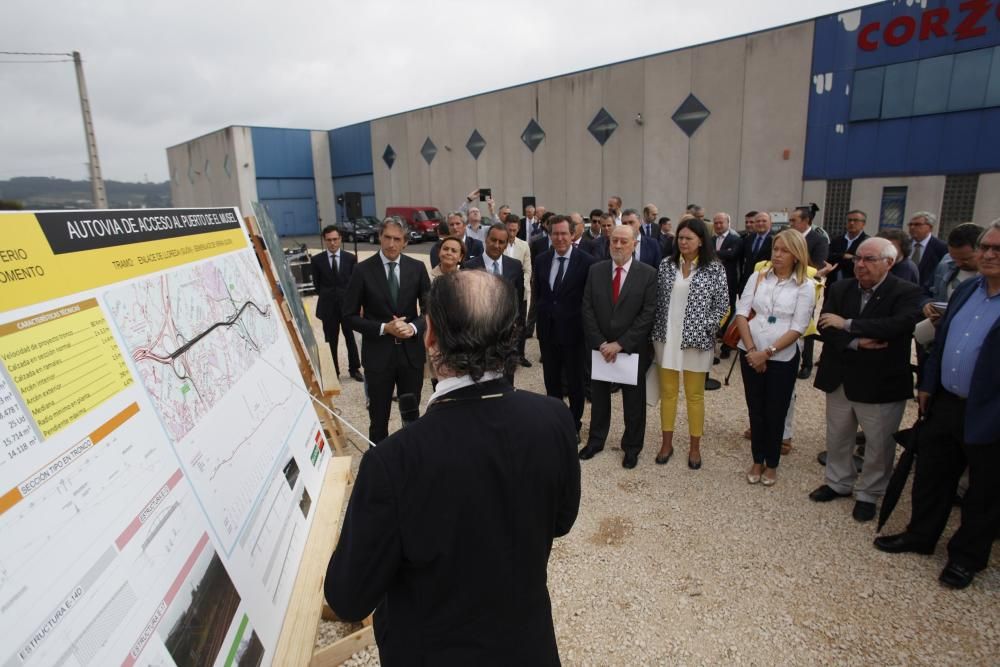 El Ministro de Fomento en Gijón