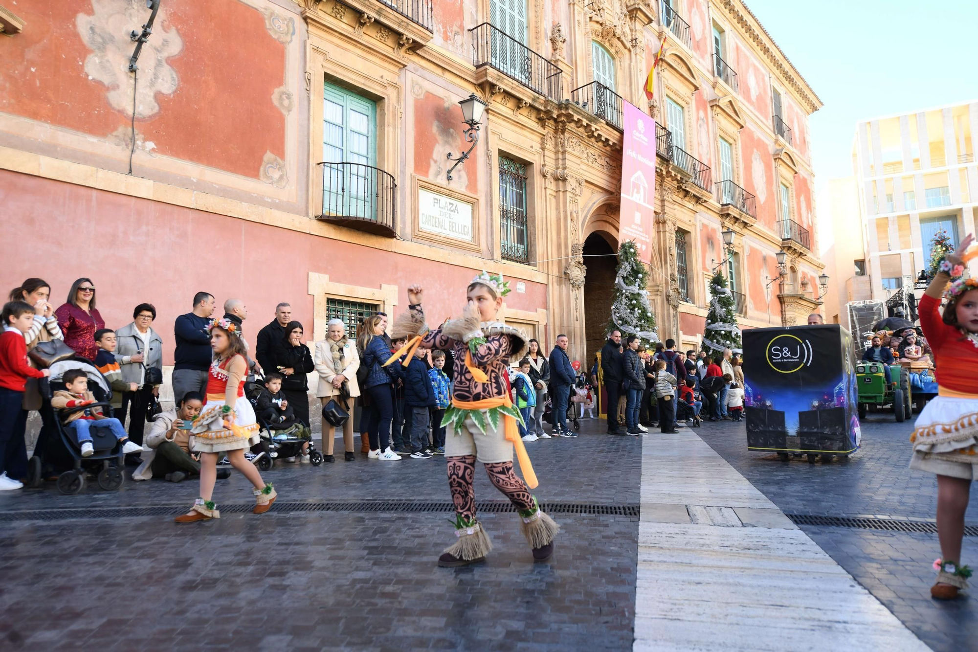 Las mejores imágenes del desfile de Papá Noel en Murcia