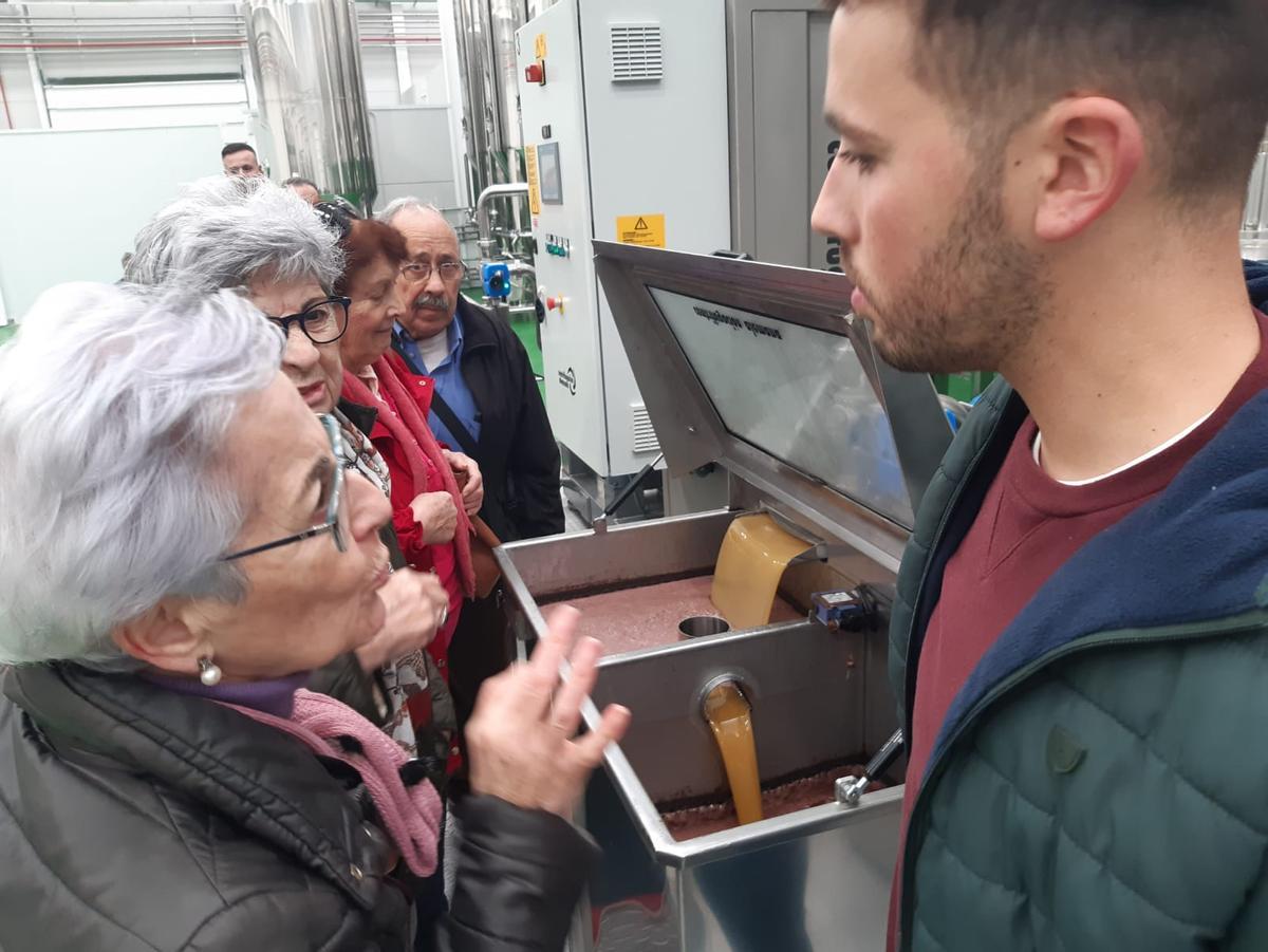 Visita a las almazaras en Cañete de las Torres.