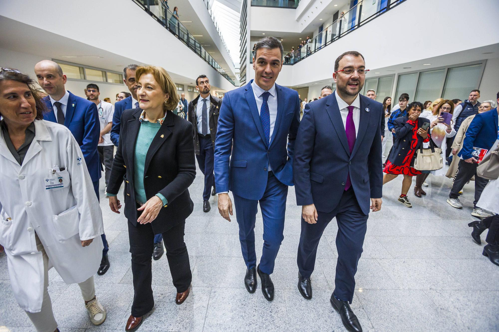 Visita de Pedro Sánchez al Hospital Universitario Central de Asturias (HUCA) en Oviedo