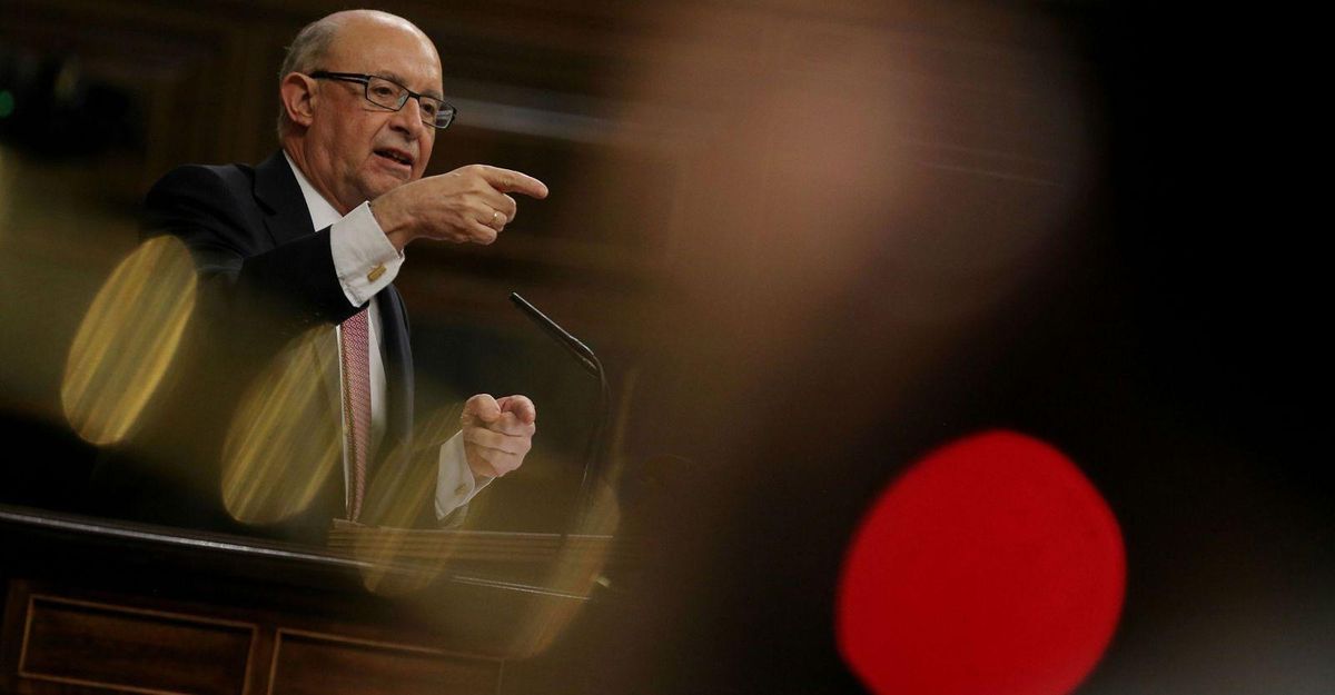 Els investigadors dubten que Montoro es deslligués del seu despatx Els investigadors dubten que Montoro es deslligués del seu despatx