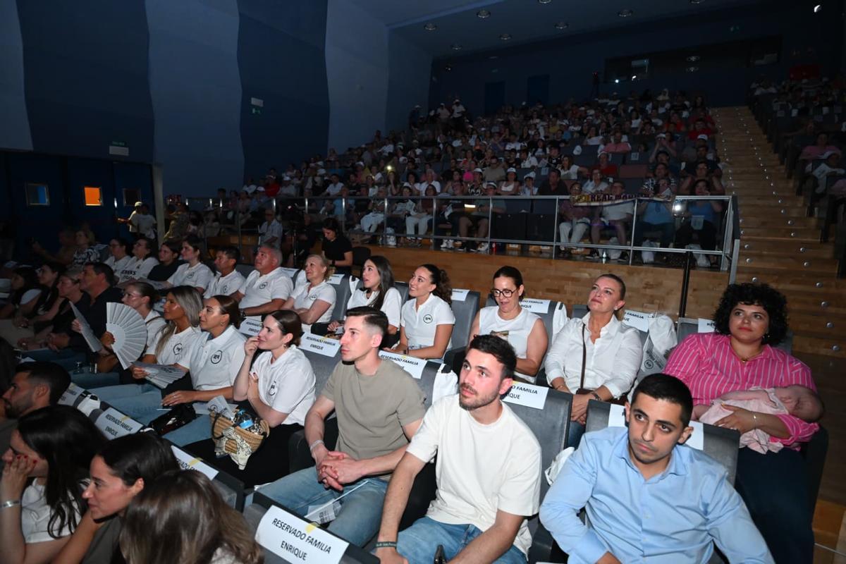 Cox abre su auditorio para vivir en hermandad la visita de Enrique Riquelme al Hormiguero de Pablo Motos