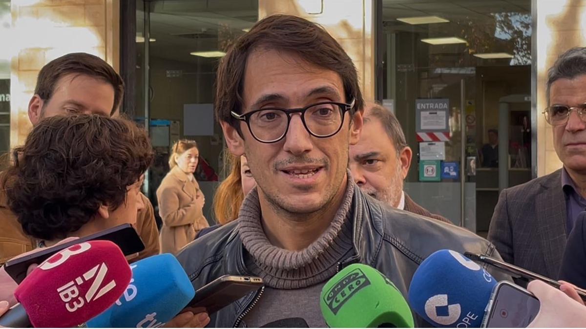 Iago Negueruela, este miércoles en la plaza Santa Eulàlia.