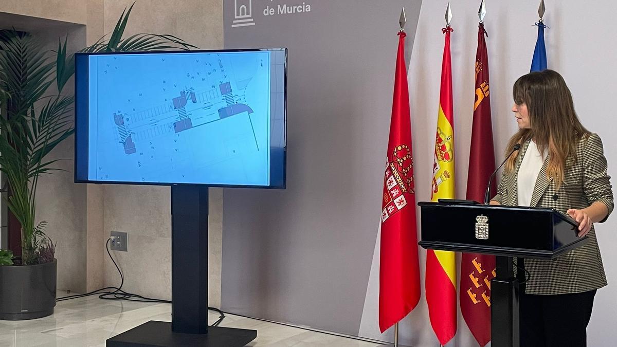 La vicealcaldesa, Rebeca Pérez, presenta el proyecto de remodelación de la vía.