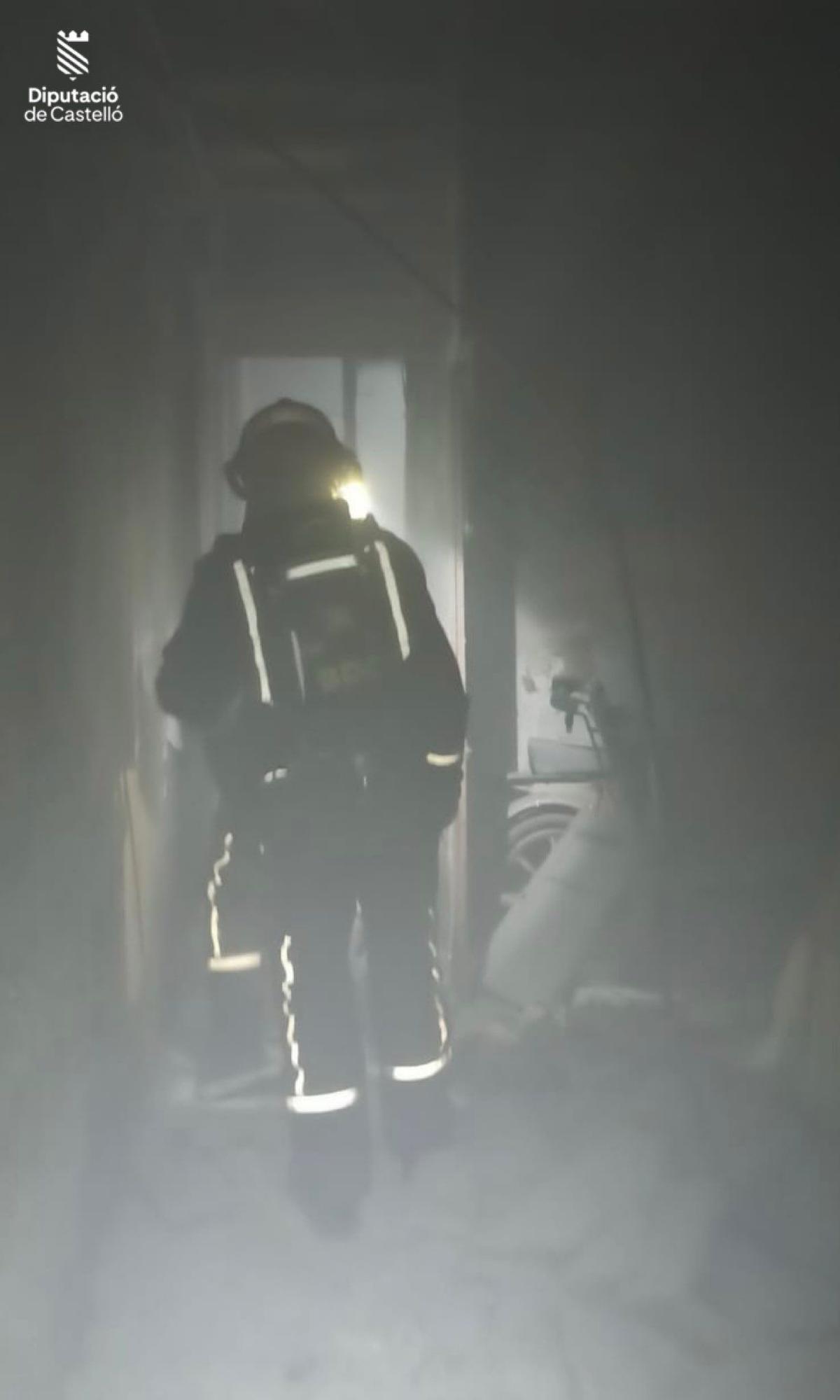 Herido grave en un incendio en una vivienda en Vinarós