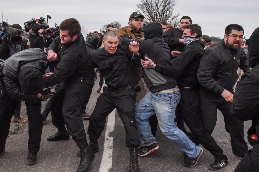 Al menos 24 personas han sido detenidas tras serie de disturbios registrados en el campus de la Universidad Estatal de Michigan durante un discurso del ultraderechista Richard Spencer.