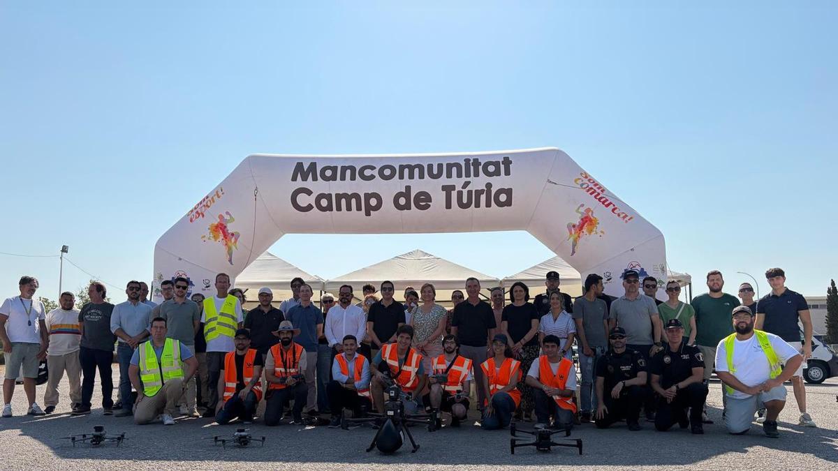 Jornada de demostración con drones en el área industrial de Riba-roja de Túria.
