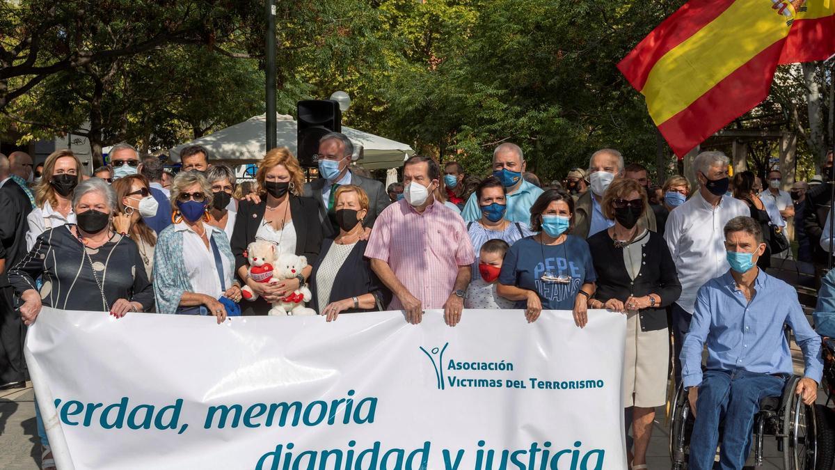 Una manifestación de las víctimas de ETA en Zaragoza.