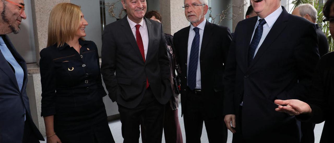 Los expresidentes de la Generalitat Alberto Fabra y Joan Lerma, en una imagen en el Senado.