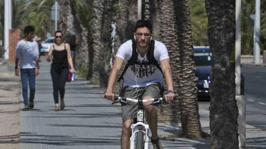 Tráfico estudia soluciones a los puntos negros y a la falta de aparcamientos