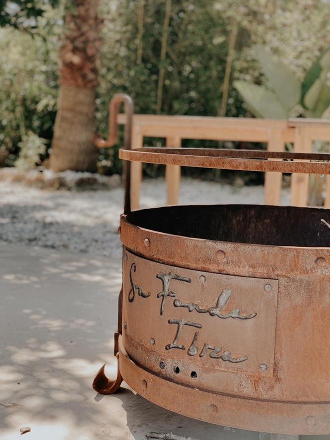 Los detalles marcan la diferencia en este restaurante de Ibiza que abre todo el año.