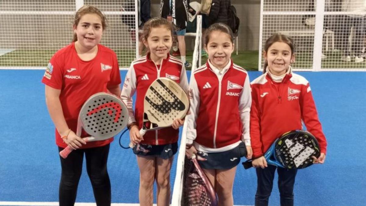 Las finalistas benjamines de la cita de Avilés. |