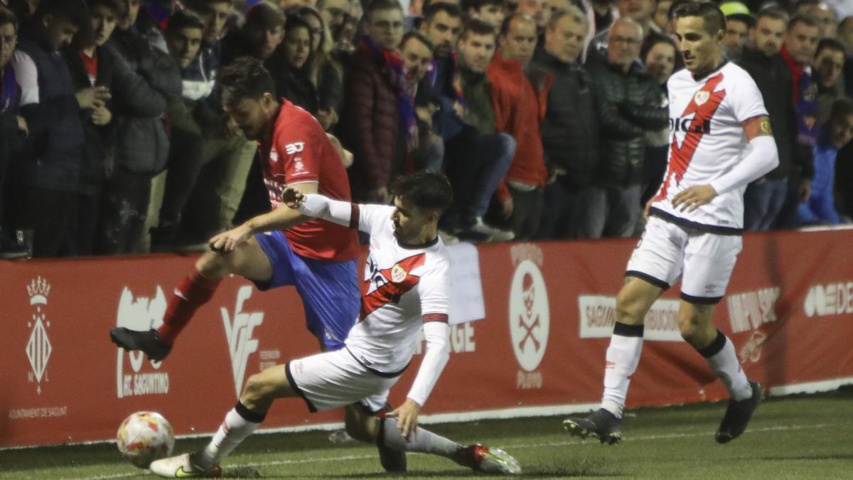 Las mejores fotos del Atlético Saguntino - Rayo Vallecano de Copa del Rey