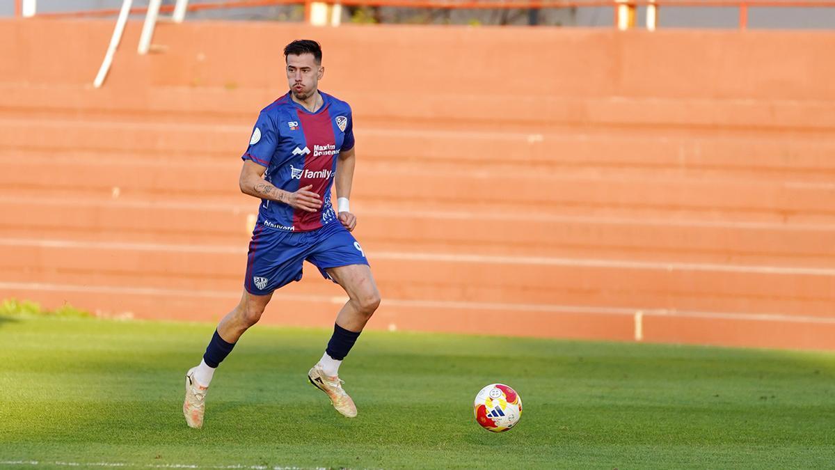Tanque se estrenó como goleador con el Alzira.