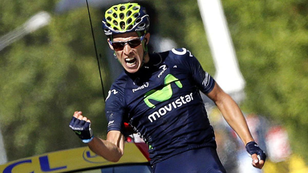 Un eufórico Rui Costa se dispone a cruzar la meta de la 16ª etapa del Tour en Gap