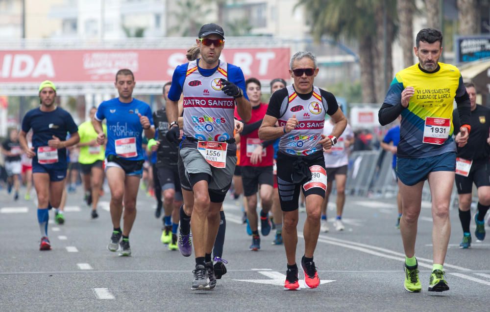 Las mejores imágenes de la 30 edición de la Media Maratón de Santa Pola