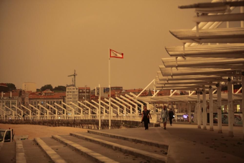 El humo de los incendios llega a Gijón