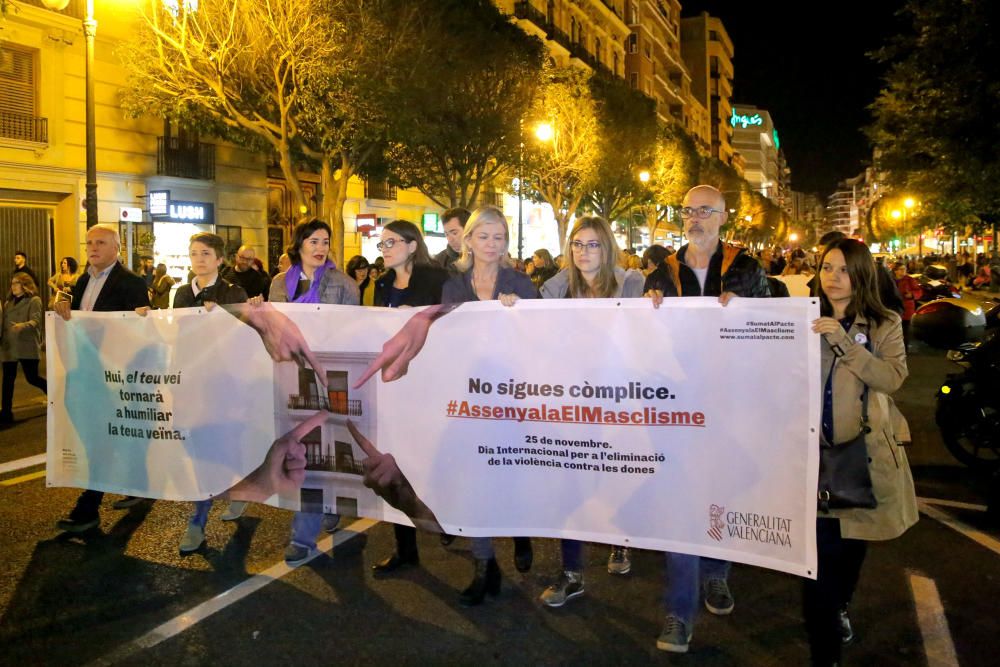 Manifestación contra la violencia de género en València