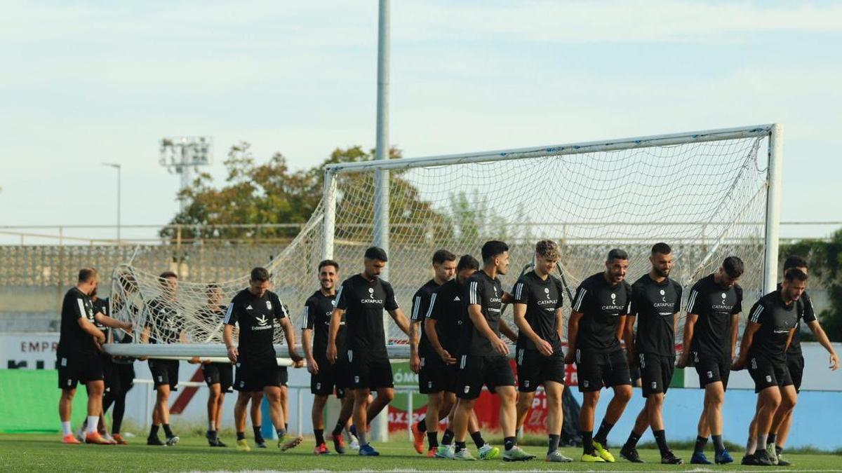 Penúltimo entrenamiento antes del partido ante el Numancia.