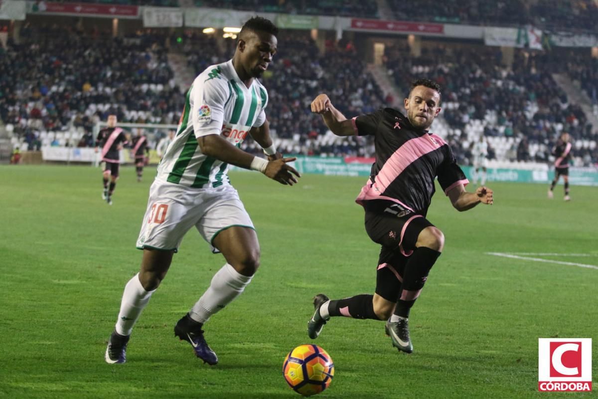 FOTOGALERÍA / El partido de Liga Córdoba-Rayo Vallecano