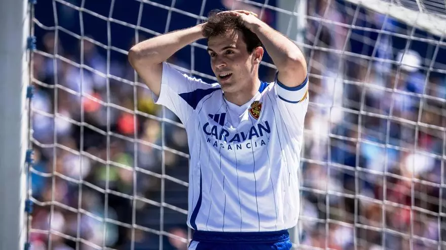 La renovación de Francho Serrano y los leones del escudo del Real Zaragoza