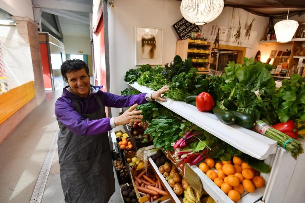 Coronavirus en Pontevedra: las colas en los supermercados vacían la plaza de abastos