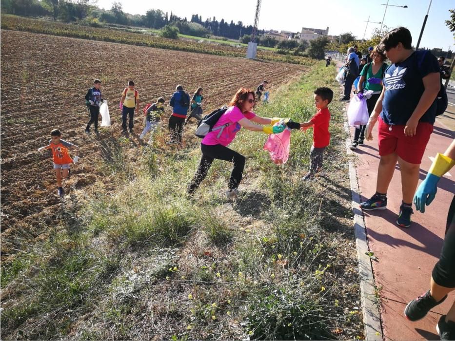 Recollida de plàstics a Vilamalla