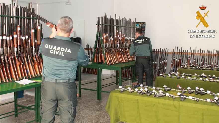 Las armas que se subastarán estarán expuestas los días previos.