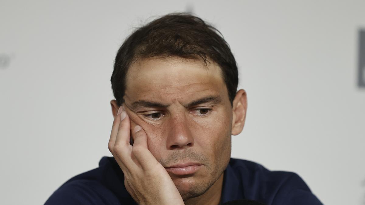 Rafa Nadal, con gesto preocupado.