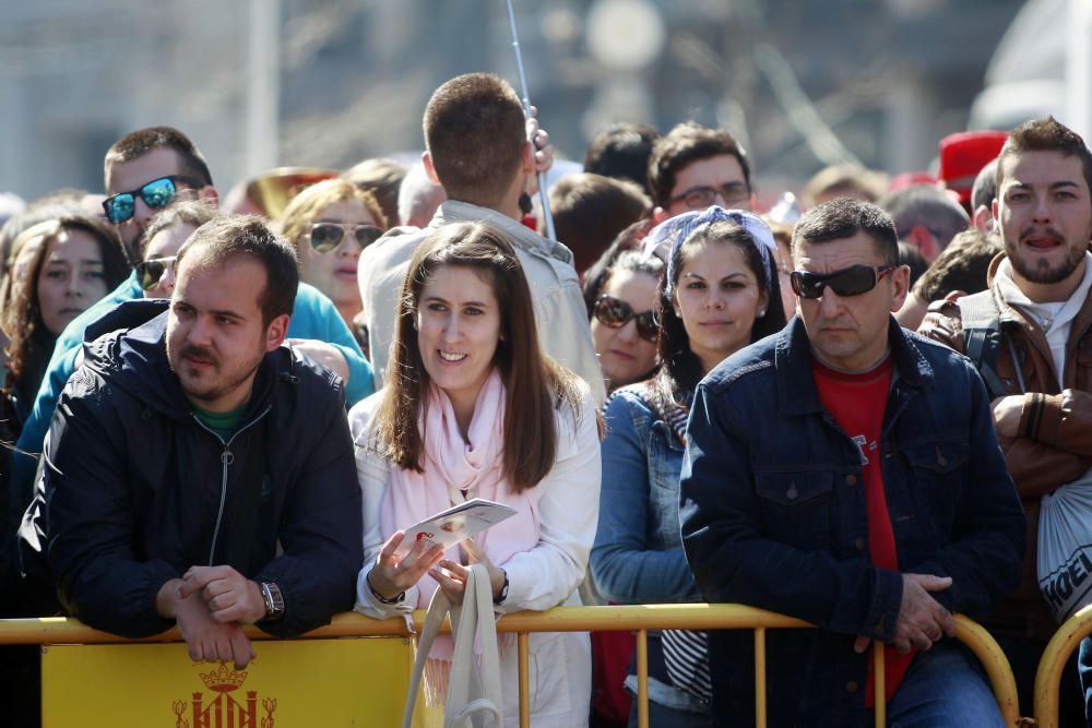 Búscate en la mascletà del 12 de marzo