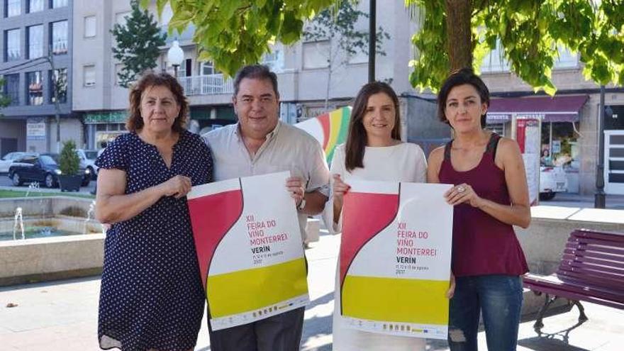 Gerardo Seoane y Lara Da Silva, en el centro. // FdV