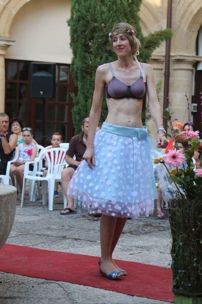 Desfile en Zamora de mujeres operadas de cáncer