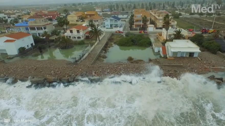 Los impactantes efectos del temporal en Moncofa, desde el aire