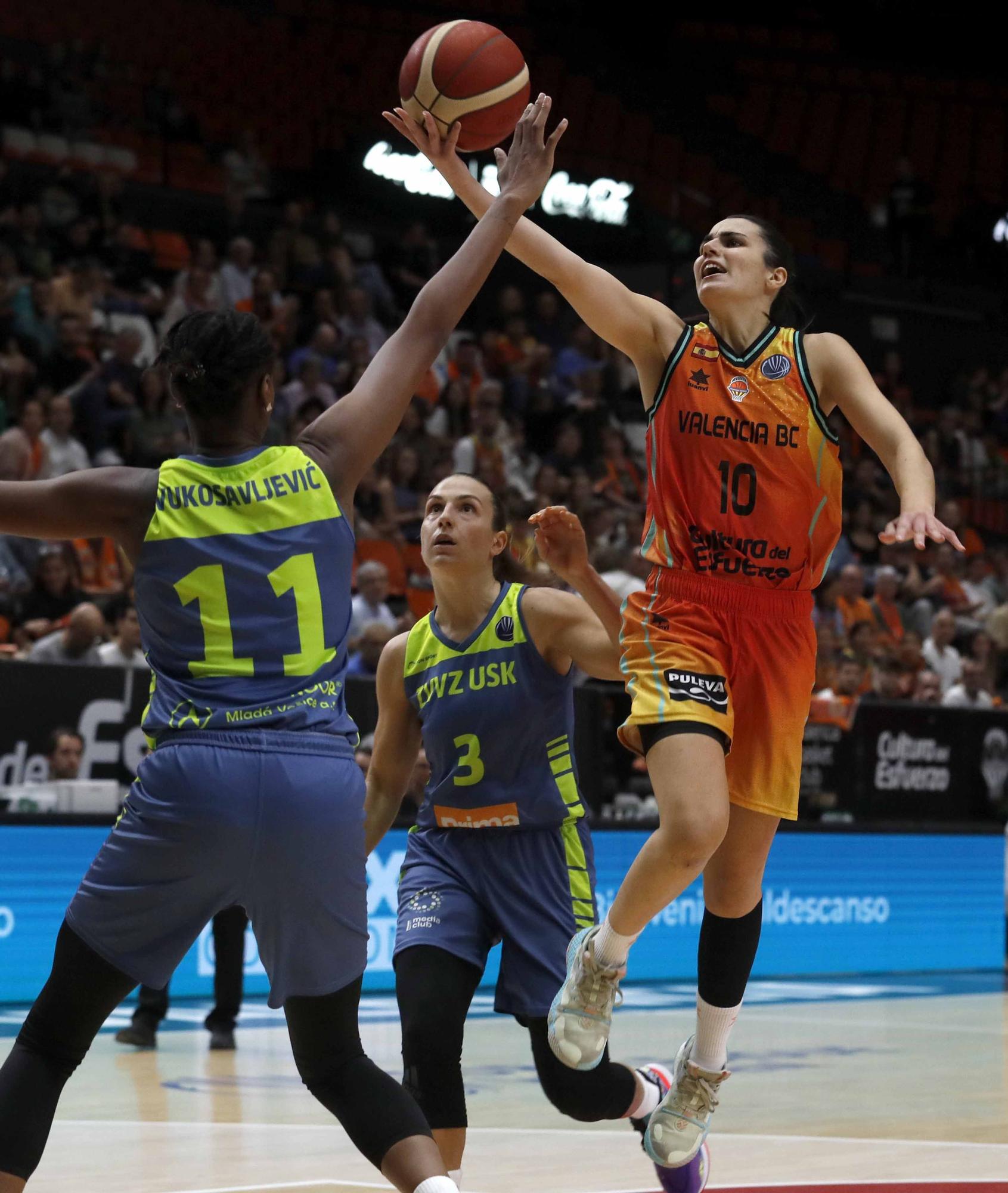 Valencia Basaket - ZVVZ USK Praha de Euroleague Women