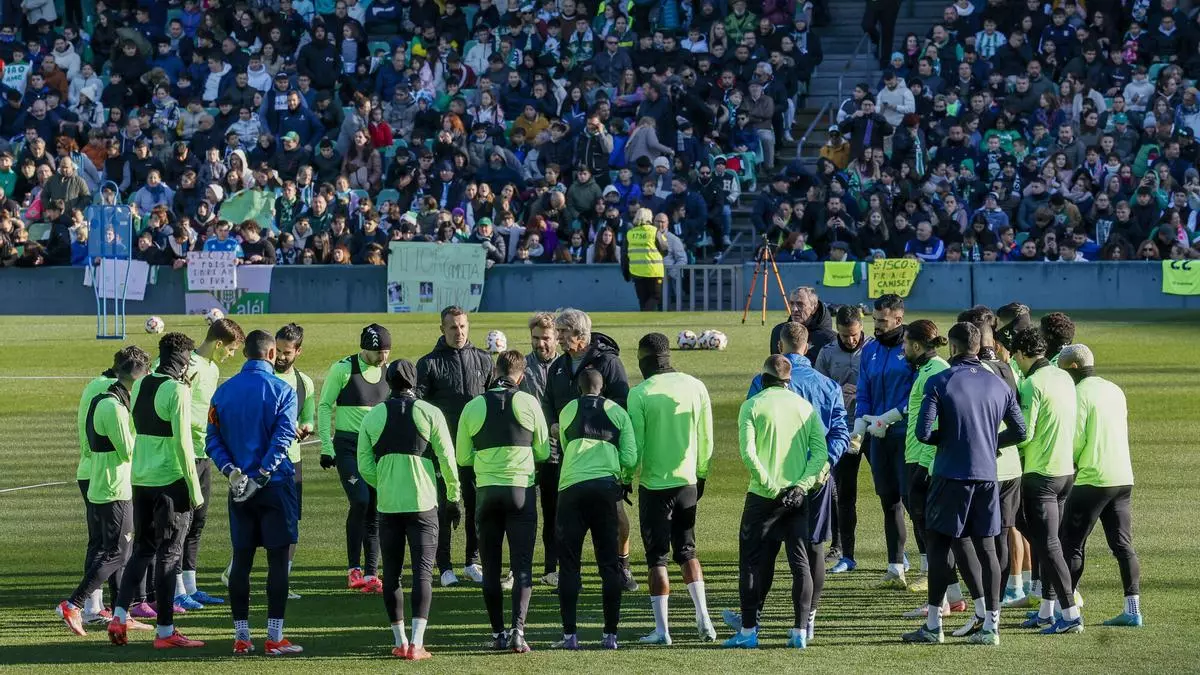 Entrenamiento del Real Betis a puerta abierta antes del derbi en La Cartuja: fecha y hora