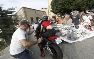 Los ‘indignados’ por las carreras ilegales en la Serra anuncian más movilizaciones "por sorpresa"