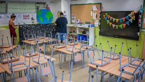 Aula de una escuela catalana antes de la llegada de los alumnos.