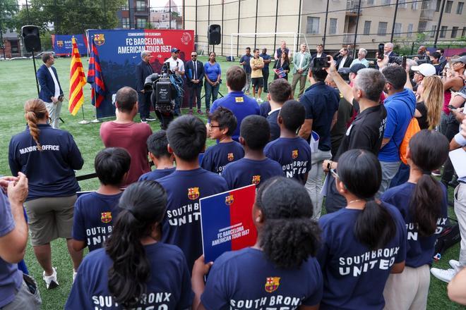 Acto de commemoración en Brooklyn de la gira americana del FC Barcelona el año 1937, en imágenes.