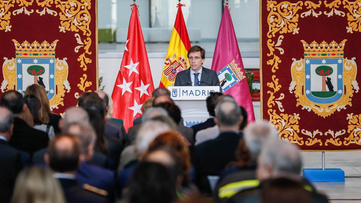 Almeid en el acto de homenaje a las víctimas del 11M.