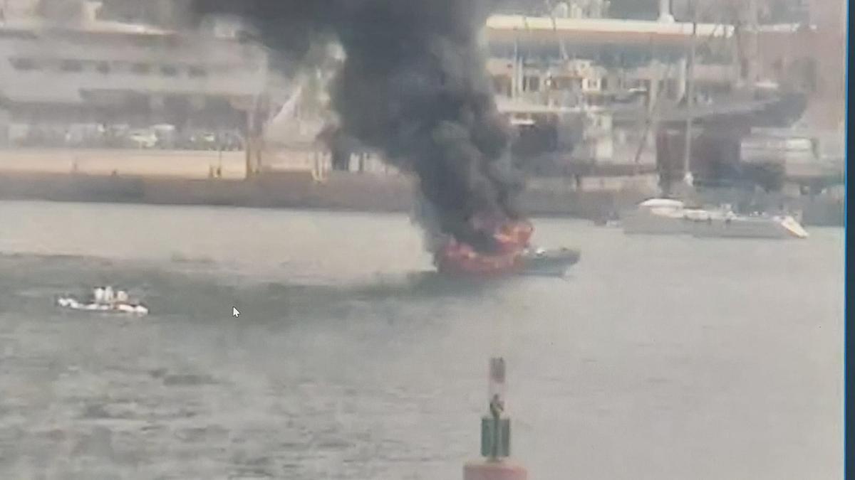 Dos heridos por una explosión en una lancha junto al Club de Mar de Palma