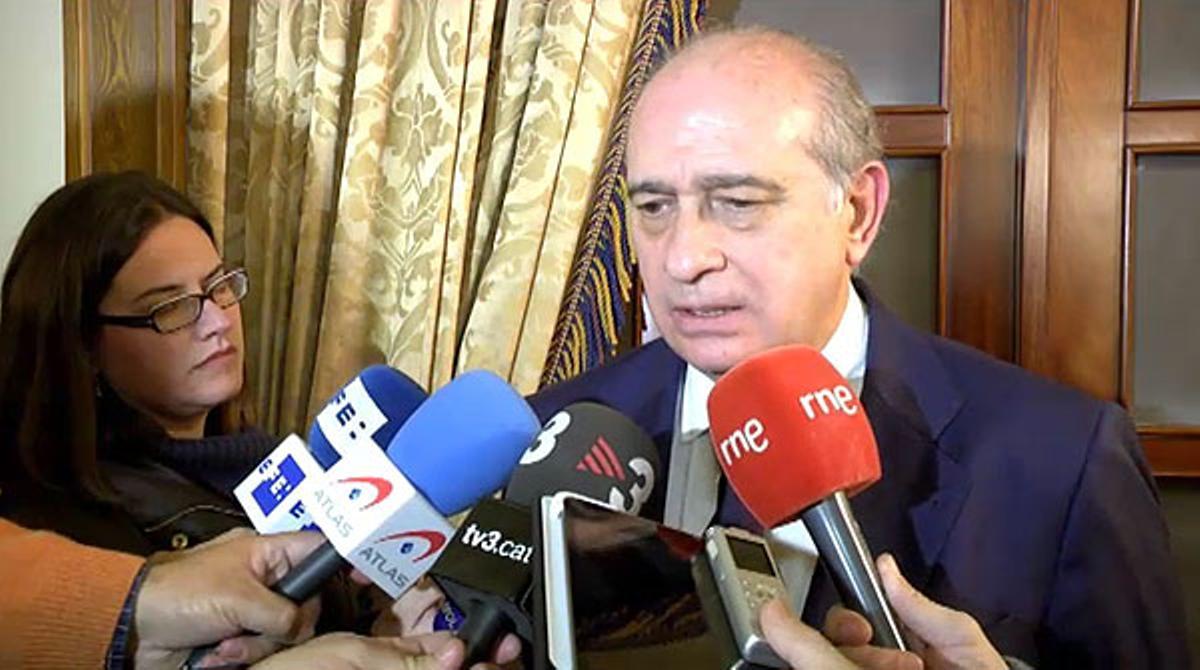 Fernández Díaz: La política penitenciària del Govern no canviarà per una o dues manifestacions