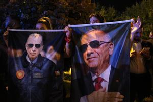 Erdogan gana en Turquía, pero habrá segunda vuelta