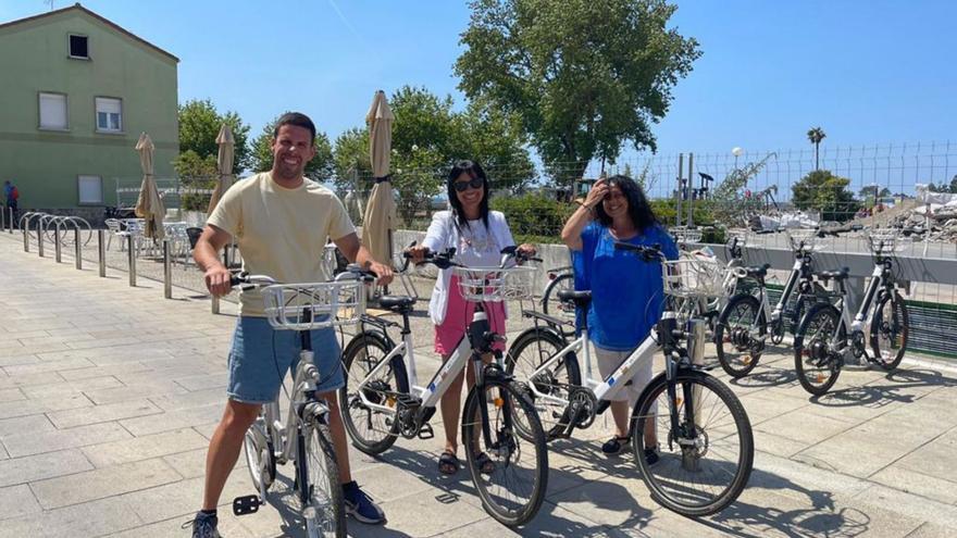 Las bicicletas toman las calles de A Illa