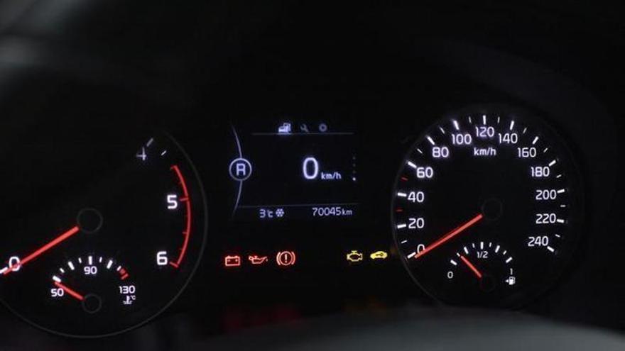 El gesto al arrancar tu coche diésel que puede evitar averías